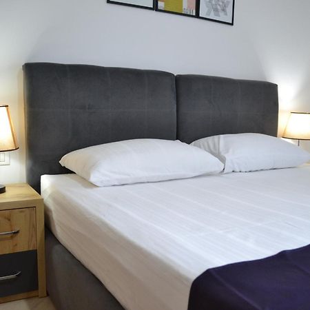 Seaview Gateway 2 Bedrooms Apartment & Garage Vlora Kültér fotó