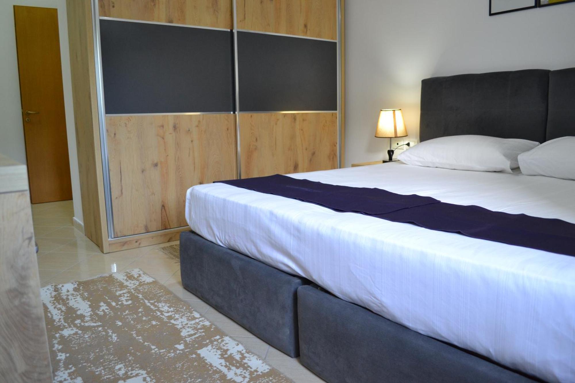 Seaview Gateway 2 Bedrooms Apartment & Garage Vlora Kültér fotó