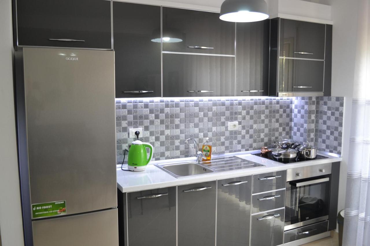 Seaview Gateway 2 Bedrooms Apartment & Garage Vlora Kültér fotó