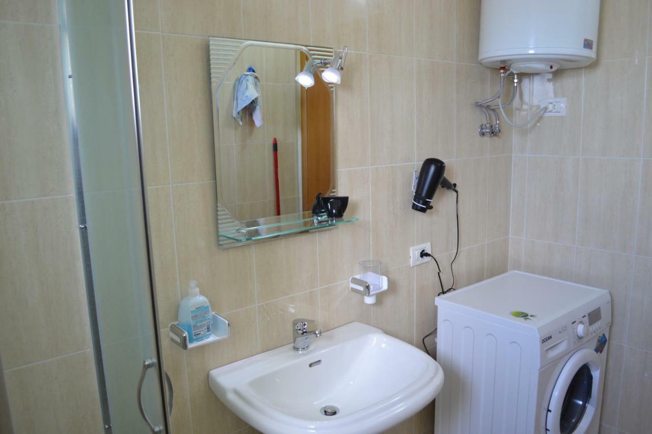 Seaview Gateway 2 Bedrooms Apartment & Garage Vlora Kültér fotó